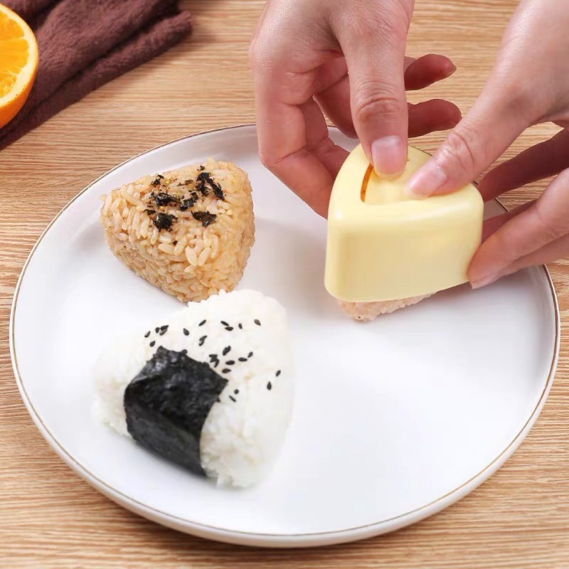 Baby Food Japanese - 1/2 szt. Trójkątna plastikowa forma do