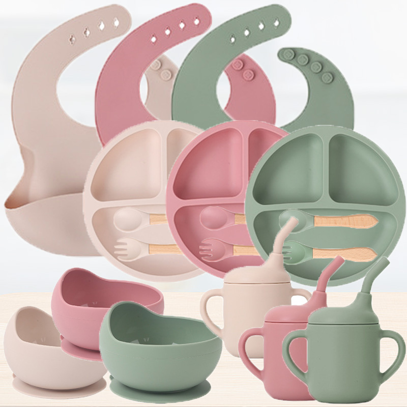 Weaning Spoon Set - Zestaw silikonowej zastawy stołowej dla dzieci